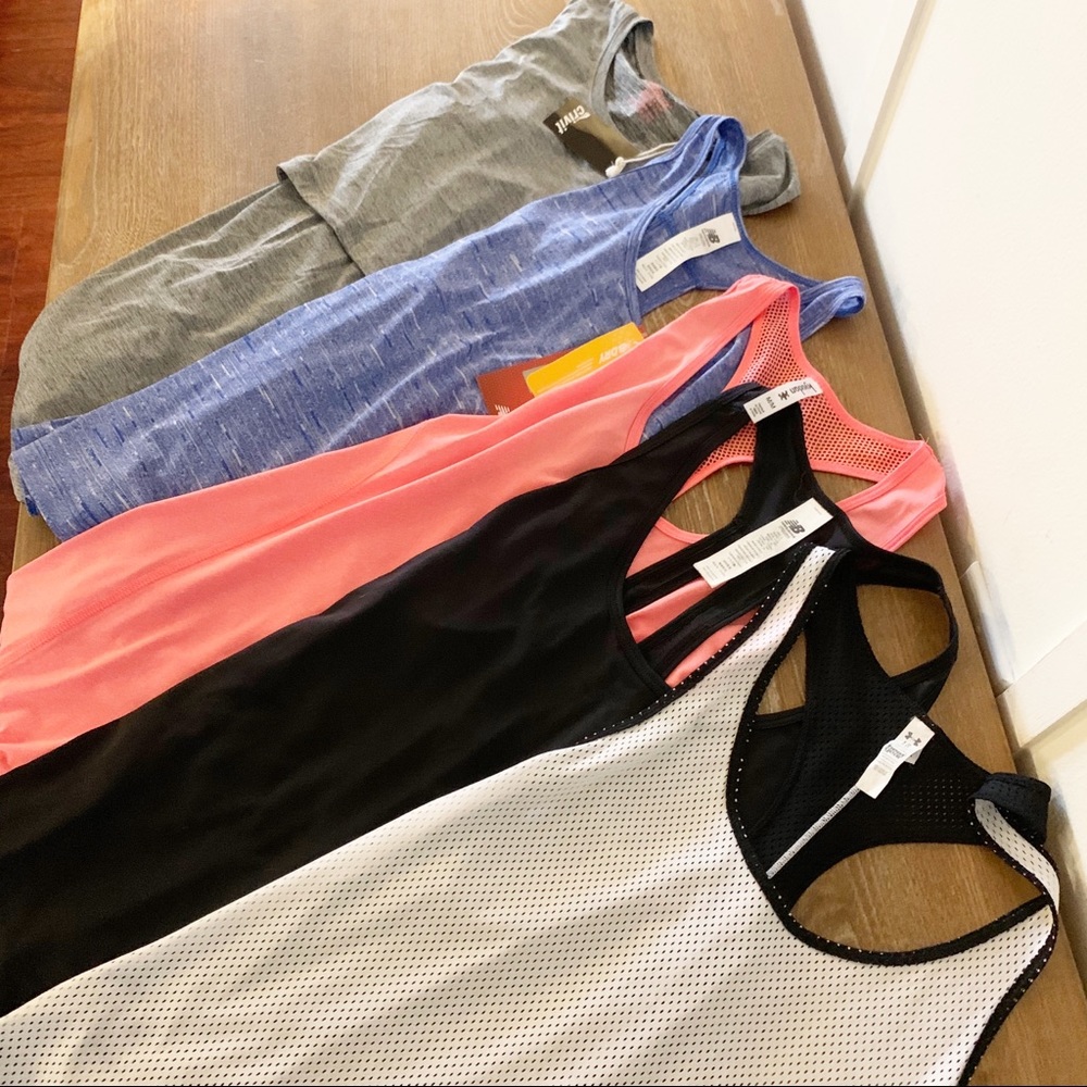 5 Gym Tops size M & L, like new and new